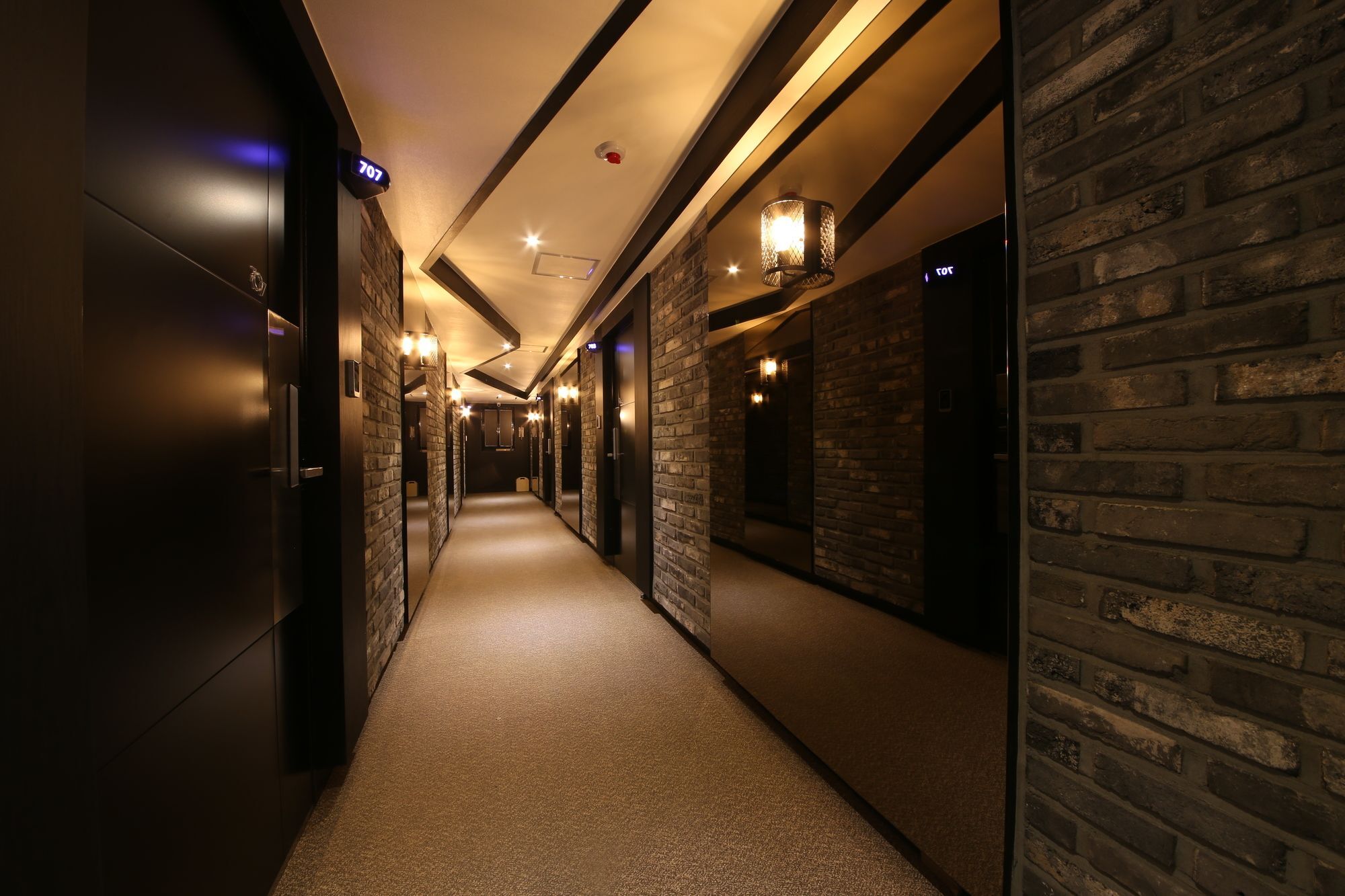 Almond Hotel Gupo Station Busan Exterior photo